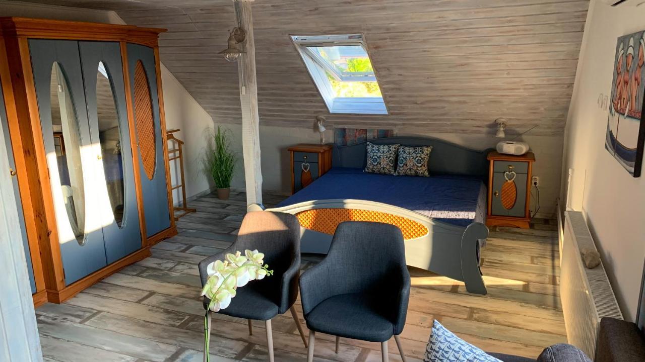 T.H.Ny Village Inn Cottage ตีฮานี ภายนอก รูปภาพ